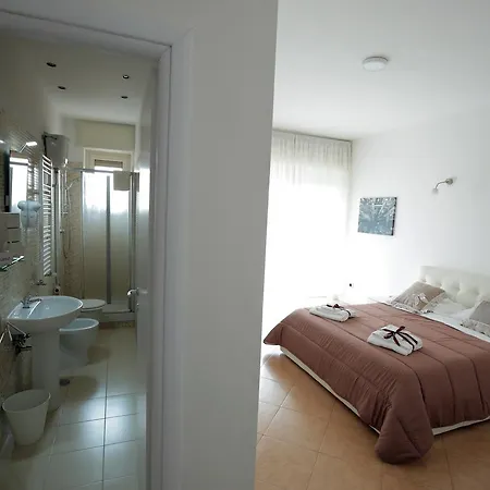 B&B A Napoli ベッド・アンド・ブレックファスト 2*